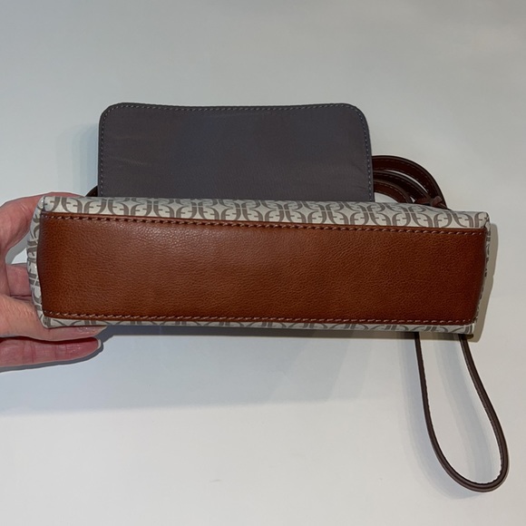 Fossil Women's Gabriella Printed PVC Small Flap Crossbody NWT - Picture 8 of 17